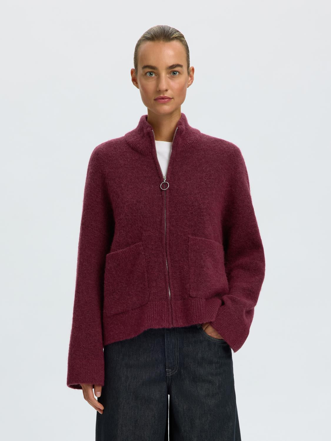 model_shot-front